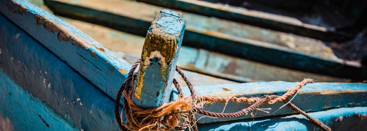 Epoxy bootlak aanbrengen op hout